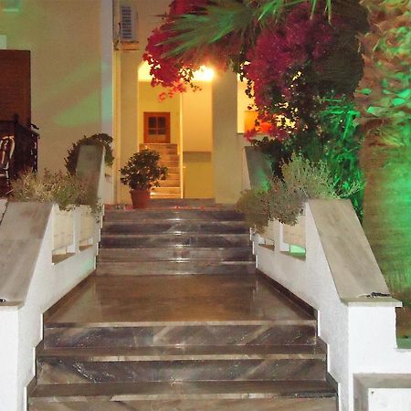 Hotel Sweetmemory Agia Marina  Esterno foto
