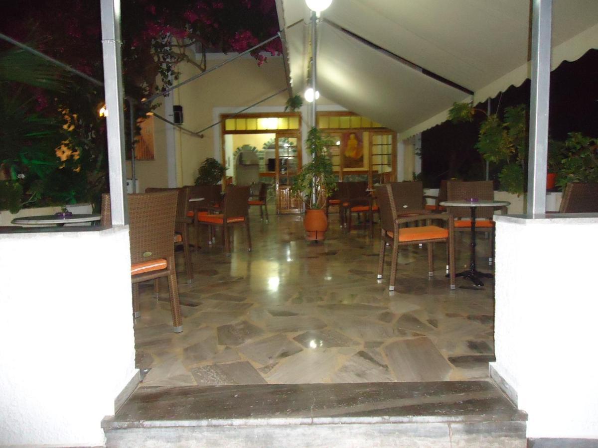 Hotel Sweetmemory Agia Marina  Esterno foto